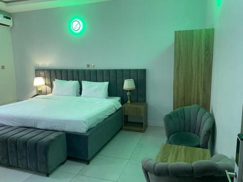 whatsapp_image_2025-03-03_at_12