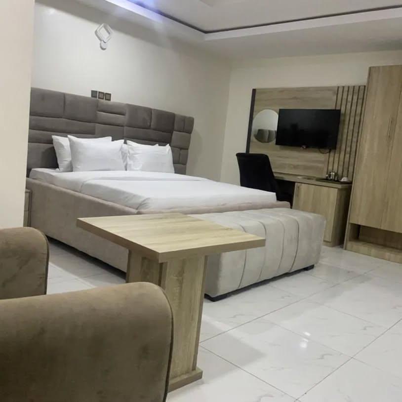 One Bedroom Apartment